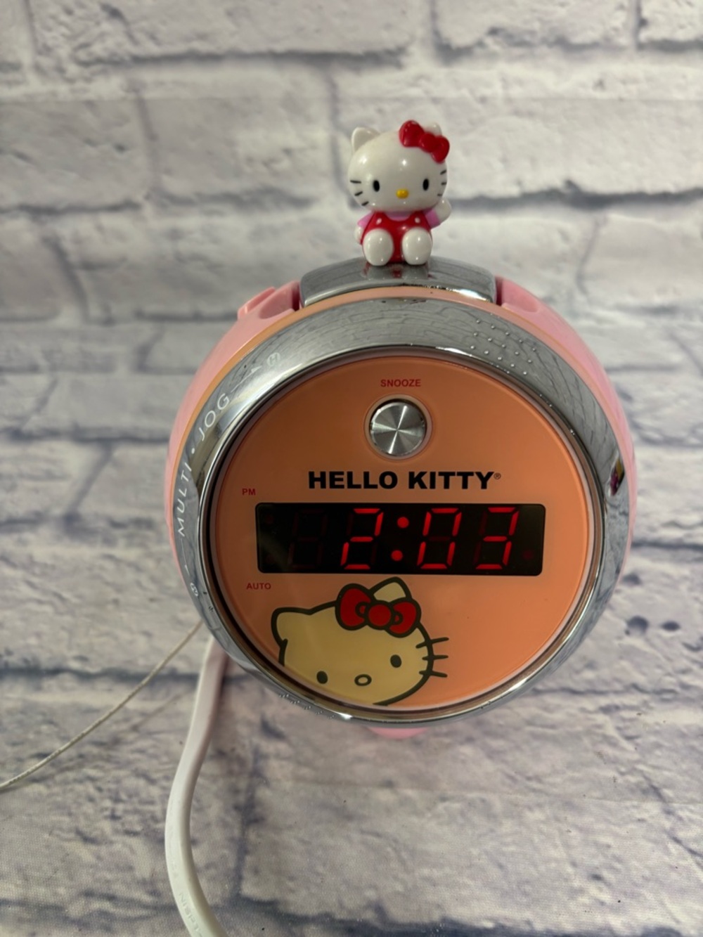 Retro Hello Kitty Pink Round Digital Radio Alarm Projection Clock 2010 Vintage - Picture 13 of 13